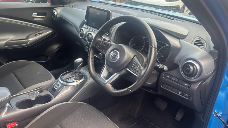 Nissan Juke 1.0 DiG-T 114 N-Connecta 5dr DCT Petrol Hatchback